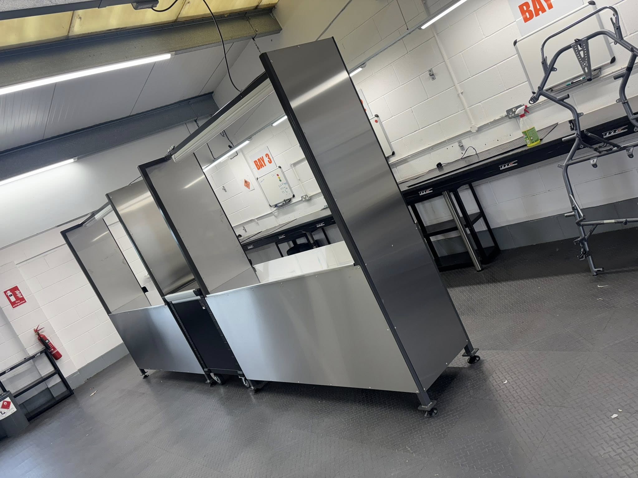 Premium Pit & Workshop Equipment